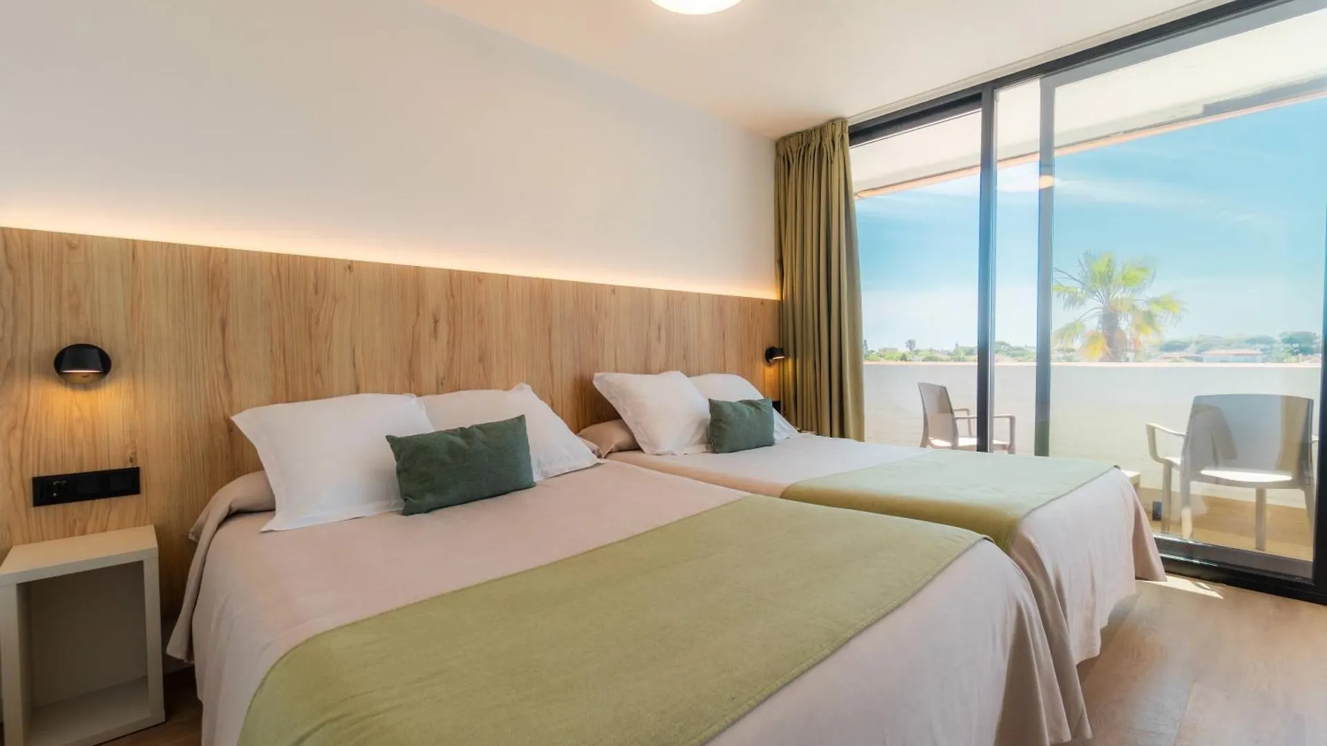 Hotel Ohtels Carabela Matalascañas